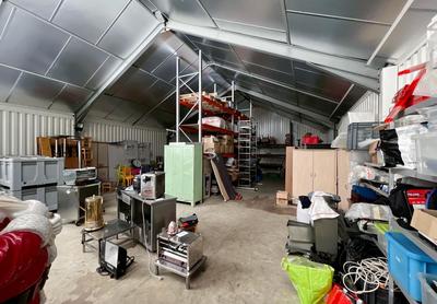 Local d'activité / Entrepôt - 360 m² - 2 pièces