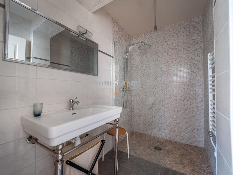 Maison - 162 m² - 6 pièces