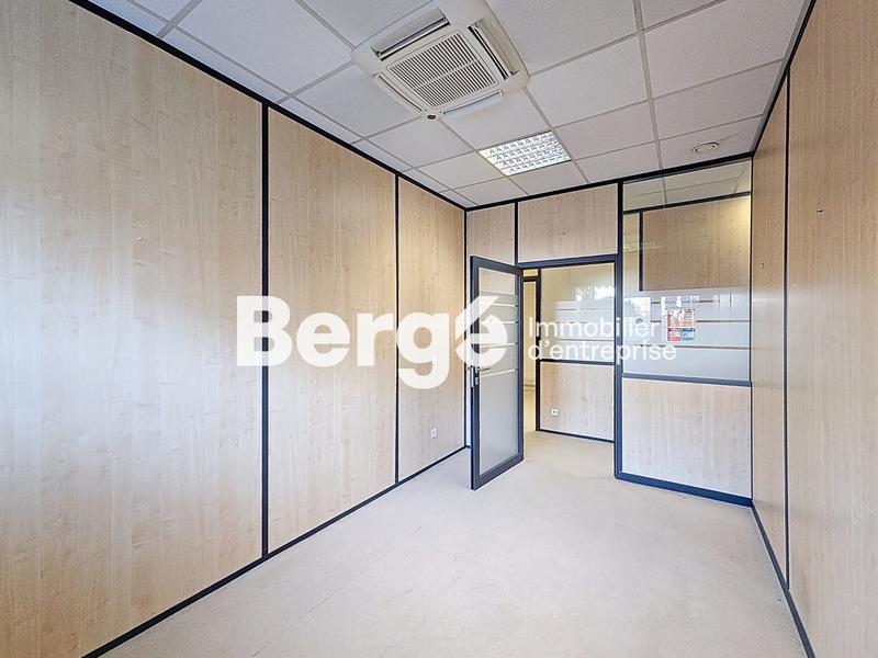 Bureau - 124 m²