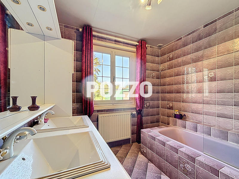 Maison - 147 m² - 5 pièces