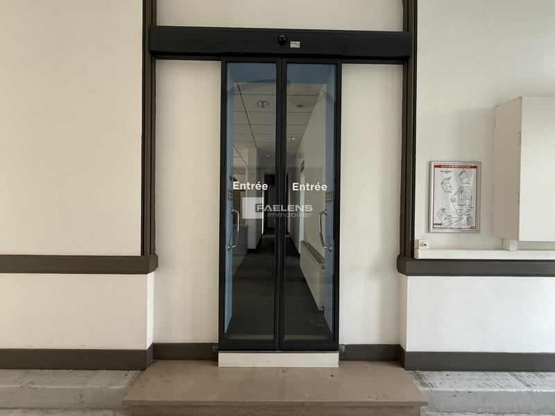 Local commercial - 378 m²