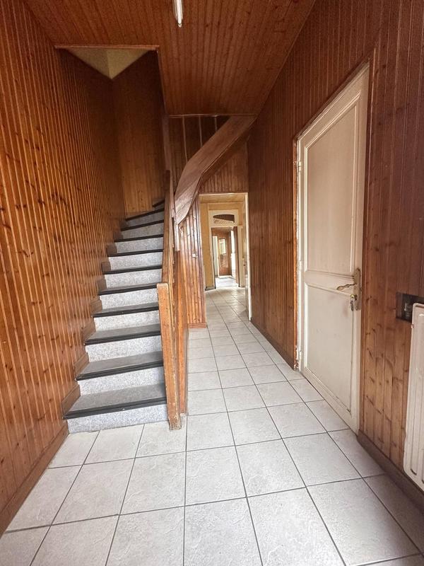 Maison - 111 m² - 6 pièces