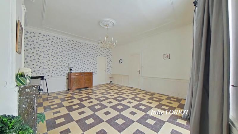 Maison de village - 320 m² - 7 pièces