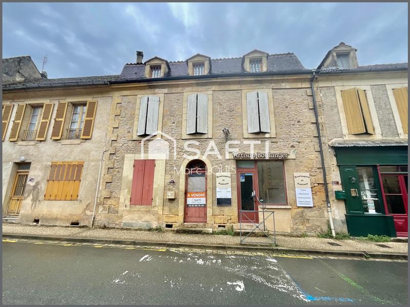 Maison - 220 m² - 8 pièces