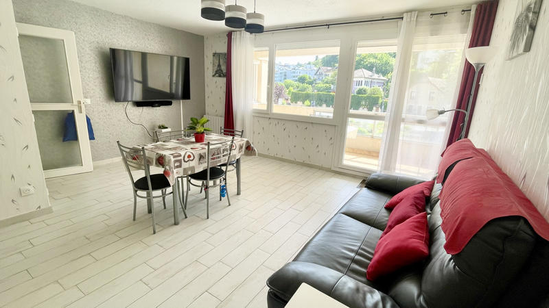 Appartement - 80 m² - 4 pièces
