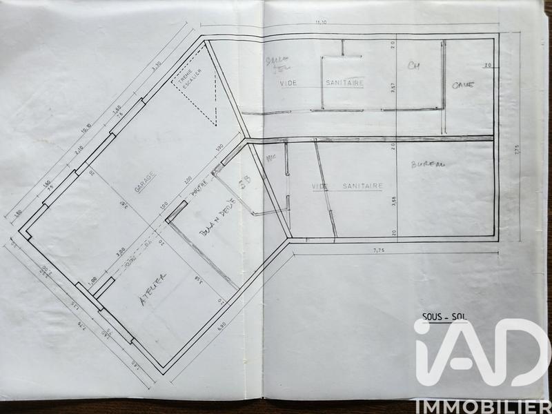 Maison - 212 m² - 8 pièces