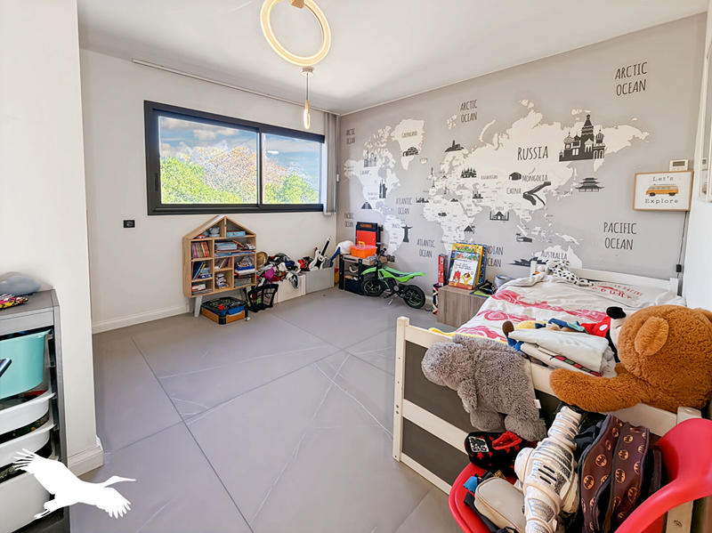 Maison - 350 m² - 12 pièces