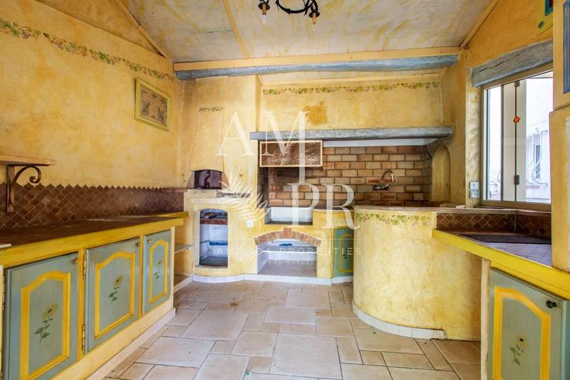 Villa - 181 m² - 7 pièces