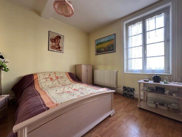 Maison - 104 m² - 5 pièces