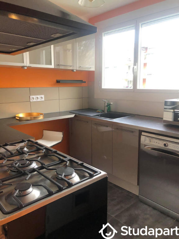 Chambre - 9 m² - 1 pièce