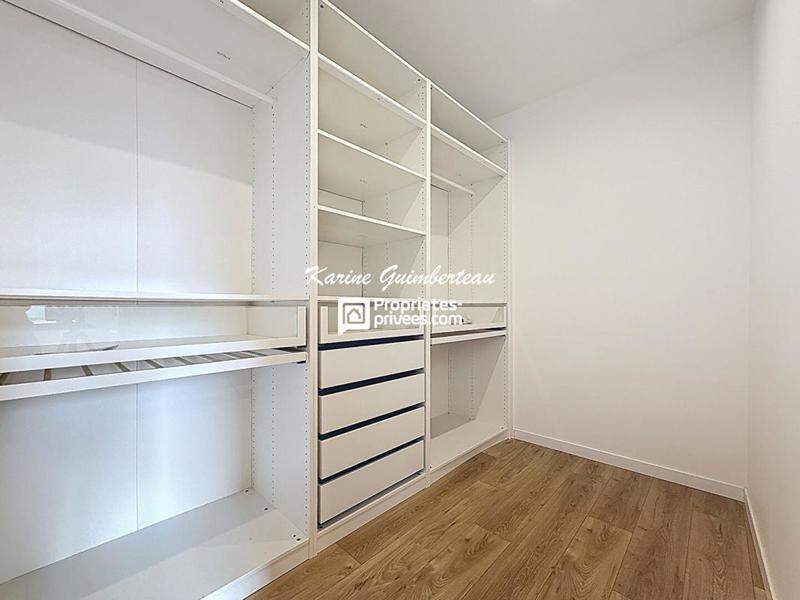 Loft - 215 m² - 6 pièces