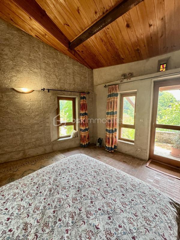 Maison de village - 260 m² - 13 pièces