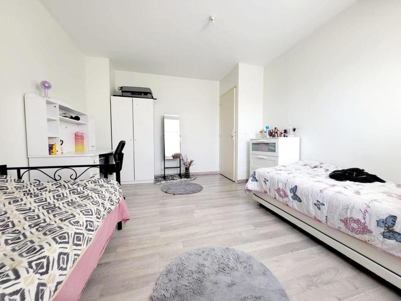 Maison - 175 m² - 7 pièces