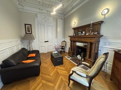 Appartement - 212 m² - 5 pièces