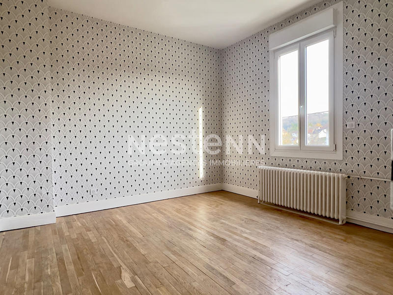 Maison - 84 m² - 5 pièces