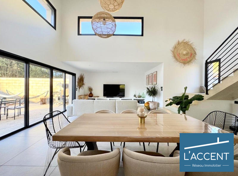 Maison - 130 m² - 4 pièces