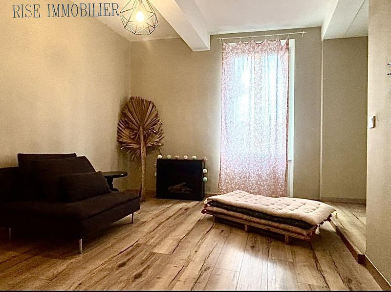 Maison - 199 m² - 6 pièces