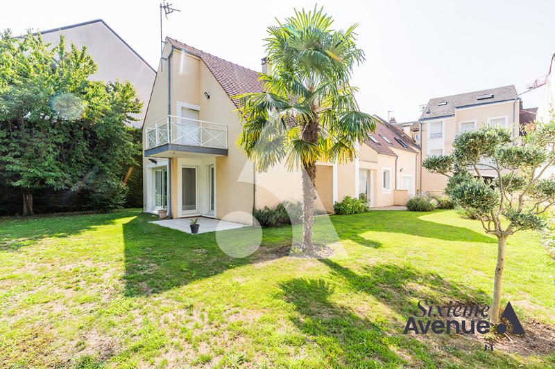 Maison - 195 m² - 6 pièces