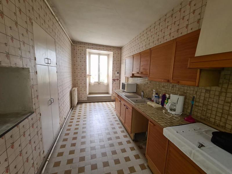 Maison - 420 m² - 12 pièces