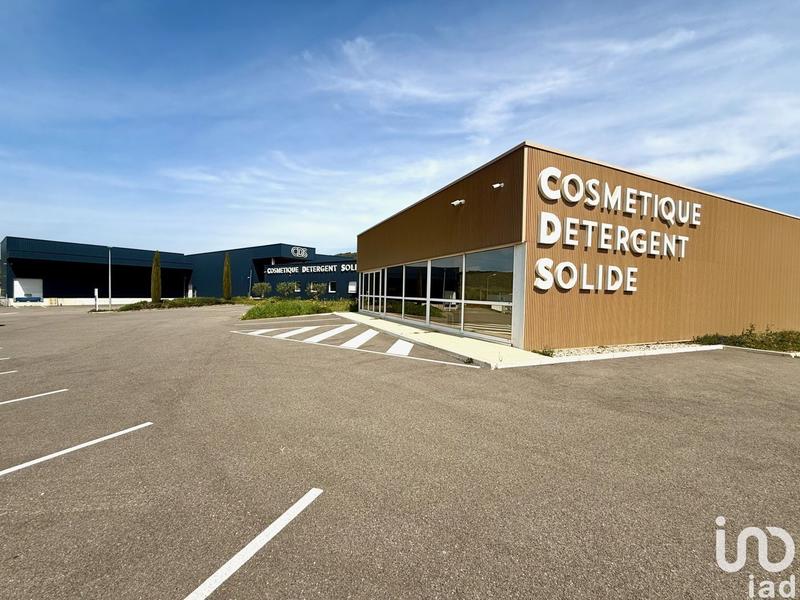 Local commercial - 2 054 m²