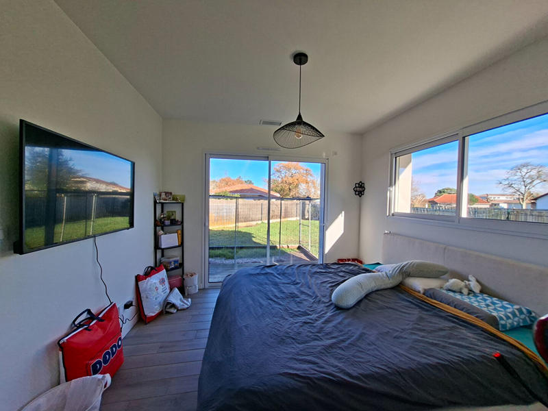 Maison - 95 m² - 5 pièces