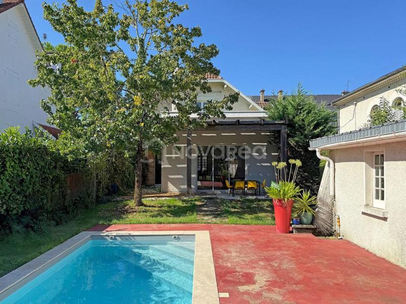 Maison - 145 m² - 7 pièces