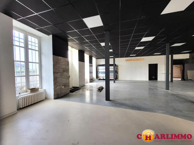 Local d'activités - 297 m² - 3 pièces