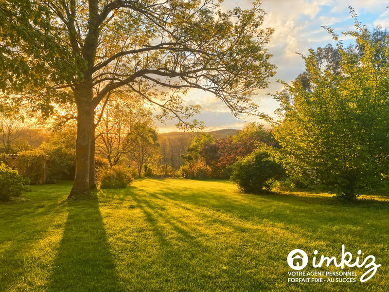 Maison - 285 m² - 7 pièces