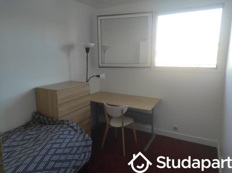 Chambre - 50 m² - 1 pièce