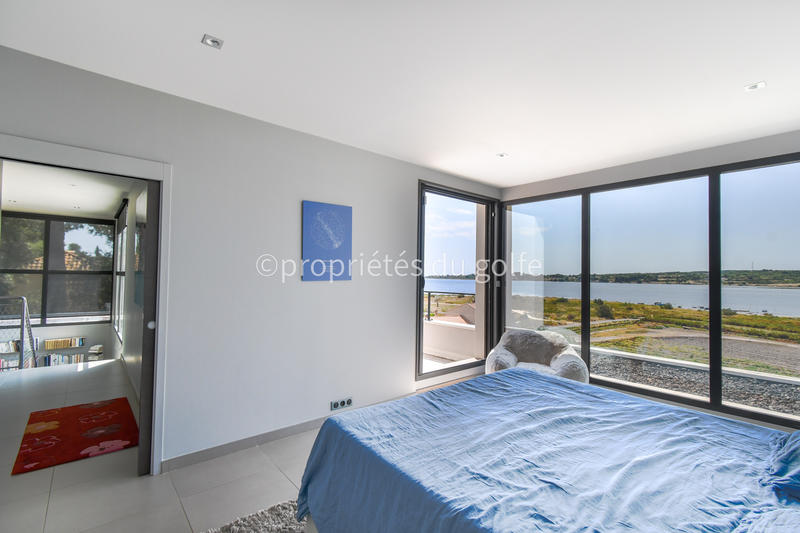 Maison - 204 m² - 5 pièces