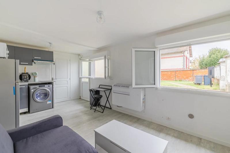 Studio - 17 m² - 1 pièce