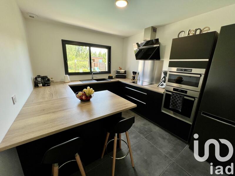 Maison - 94 m² - 4 pièces