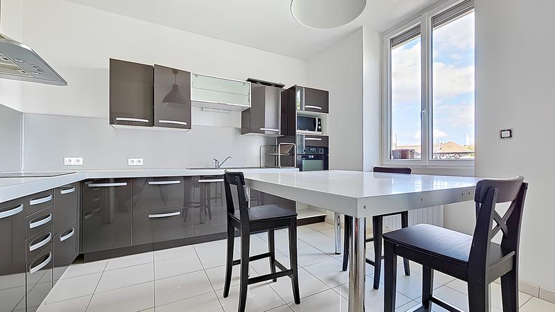 Appartement - 75 m² - 3 pièces