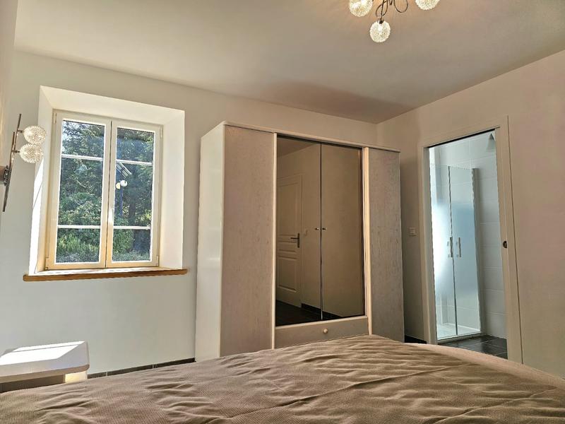 Maison - 202 m² - 10 pièces