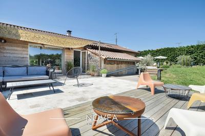 Maison ancienne - 245 m² - 8 pièces