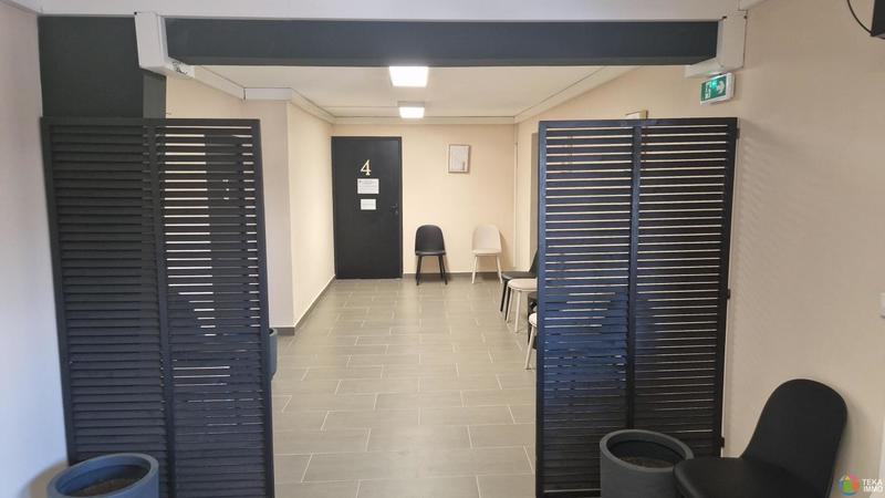 Local commercial - 350 m² - 5 pièces