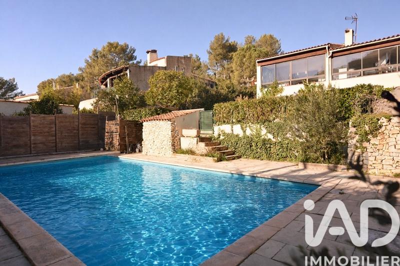 Maison - 98 m² - 4 pièces