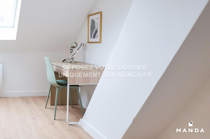 Chambre - 11 m² - 5 pièces