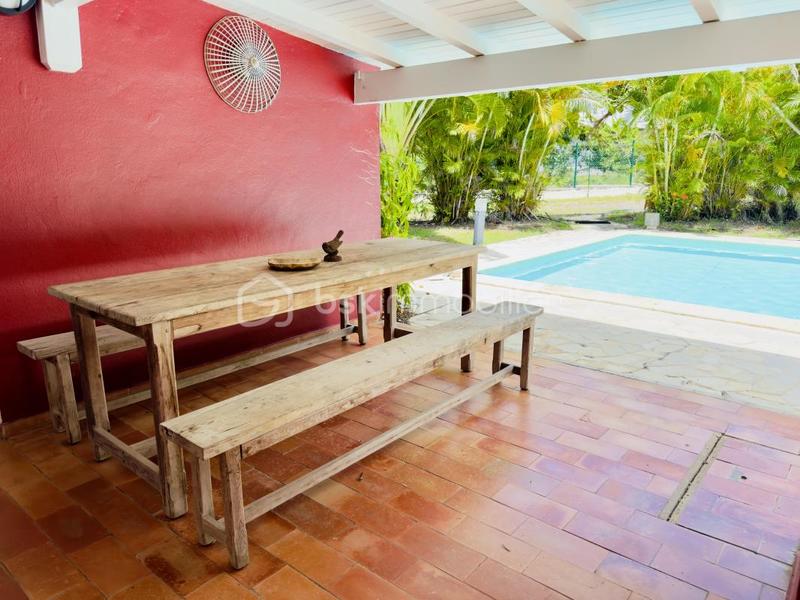 Maison - 226 m² - 4 pièces