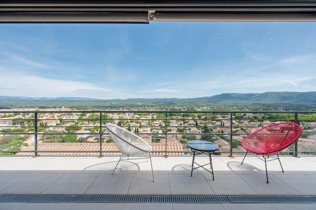 Maison contemporaine - 208 m² - 6 pièces