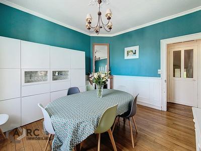 Appartement - 136 m² - 7 pièces