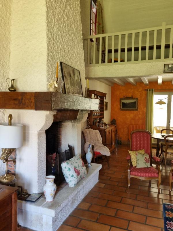 Maison - 270 m² - 10 pièces