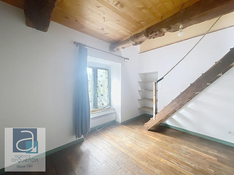 Maison - 210 m² - 8 pièces