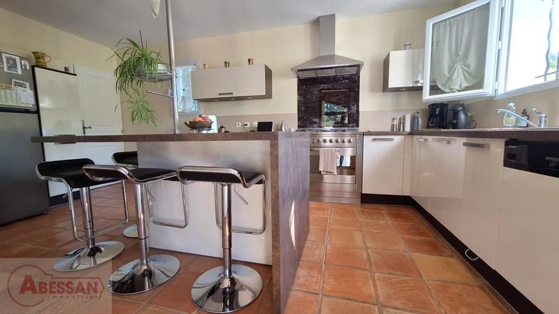 Maison - 182 m² - 6 pièces