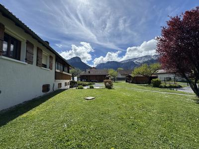 Maison - 182 m² - 7 pièces