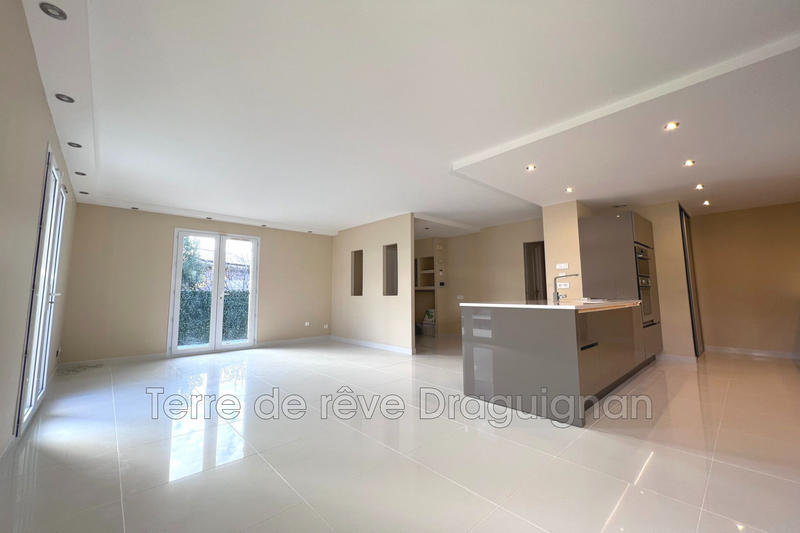 Villa - 140 m² - 6 pièces