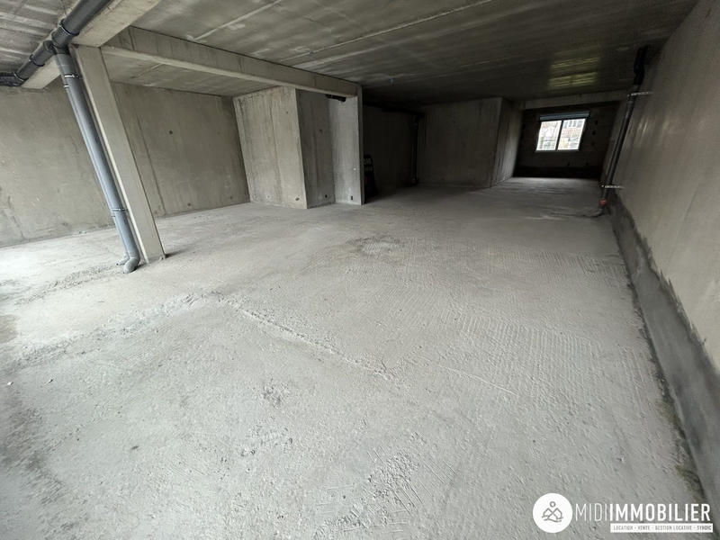 Local commercial - 99 m²