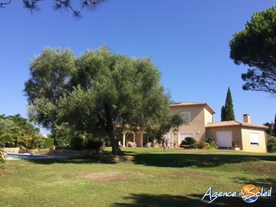 Maison - 210 m² - 7 pièces