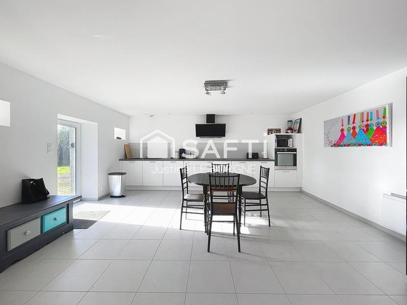 Maison - 296 m² - 13 pièces