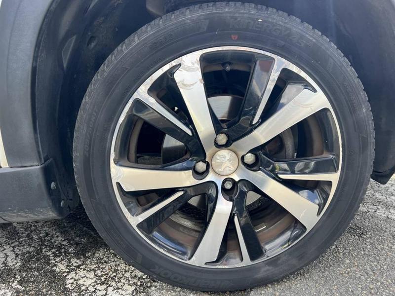 Peugeot 2008 1.6 BlueHDi 120 s&amp;amp;S Allure